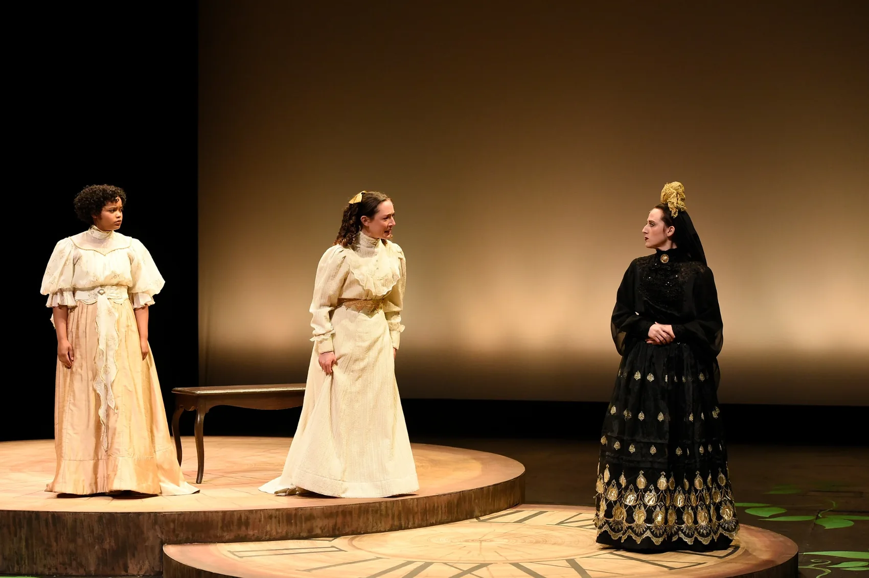 Linds Esch in As You Like It as Duchess Frederick